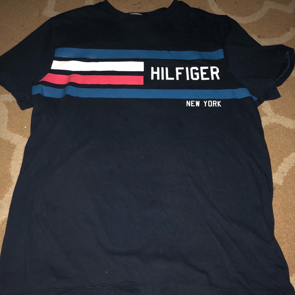 tommy hilfiger t shirt :~)